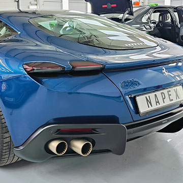 detailing exterior ferrari blue